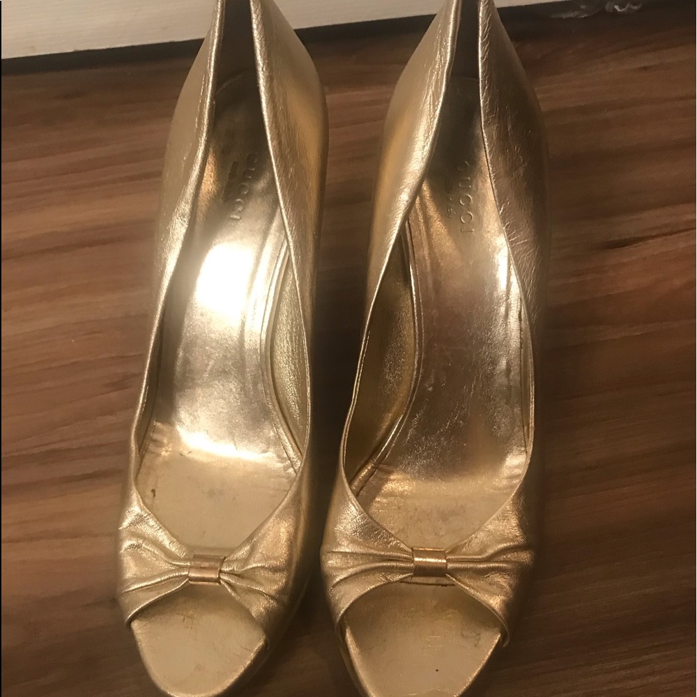 Authentic Gucci wedges